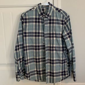 Men’s J. Crew untucked fit shirt - small